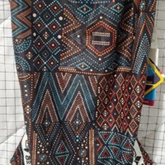 NWT Arena™ Challenge Back Maxlife 1pc Swimsuit - Size 26 - Picture 4 of 6